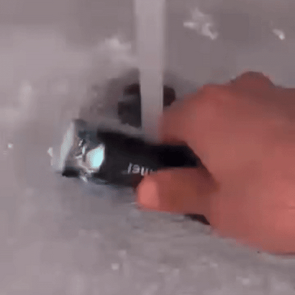 Razor Pro: Precyzyjna pielęgnacja. Zero skaleczeń. Pełna pewność.